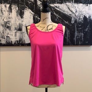 Under Armour women’s Tank Top Large.